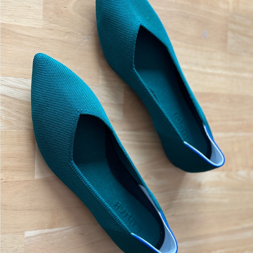 Rothy's Green Flats Elegant Slip-On Loafers